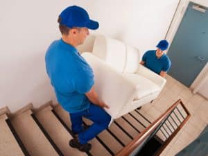 Moving Yourself vs. Hiring Professional Movers